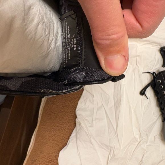 Karl Lagerfeld Black and White Leather Sneakers New size 10.5 - Picture 13 of 14